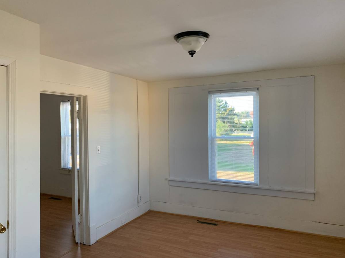 Apartment for rent at 823 Main St, Altavista, VA 24517