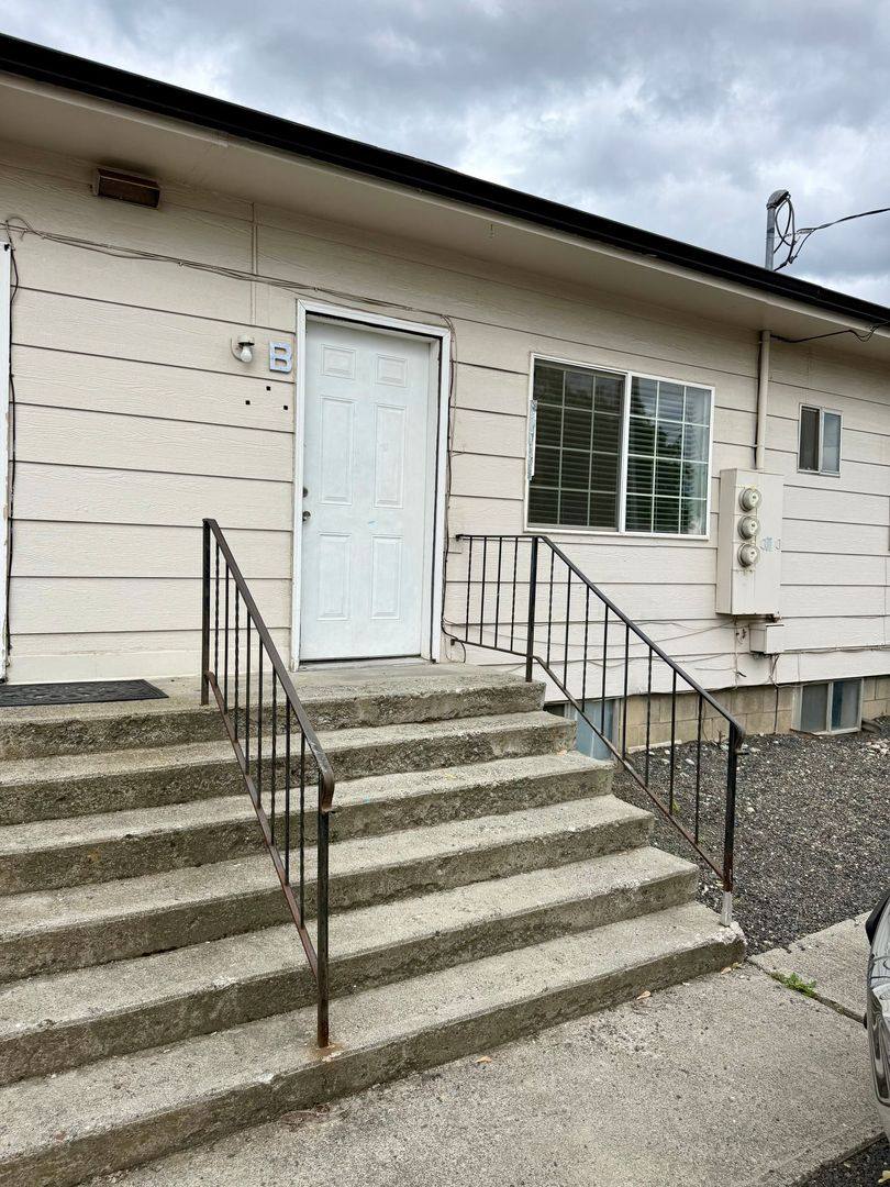 Apartment for rent at 713 Airway Ave, Lewiston, ID 83501