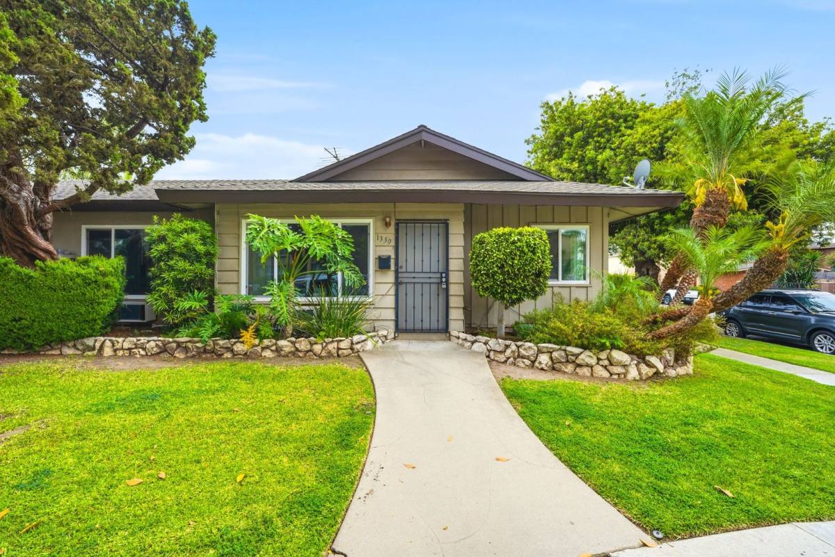 Apartment for rent at 1332 E Wilshire Ave, Fullerton, CA 92831
