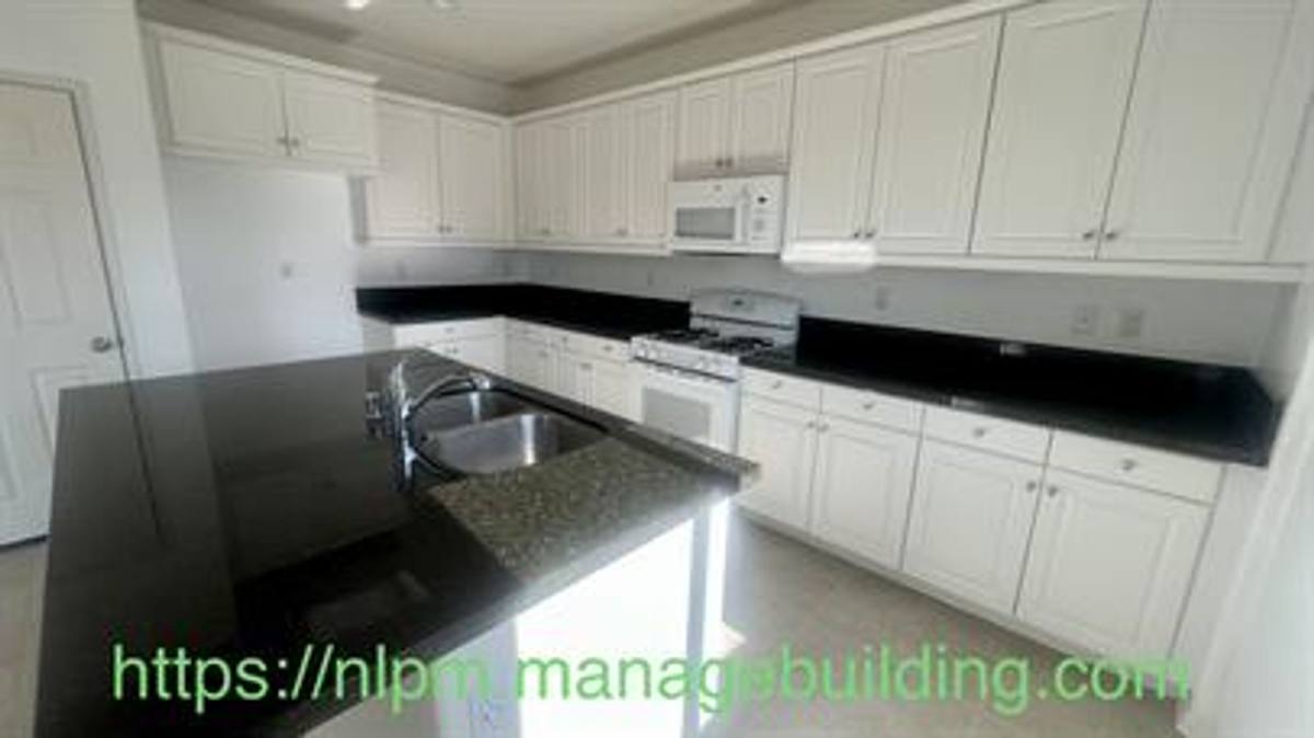 Apartment for rent at 13328 Hyacinth Court, Victorville, CA 92392