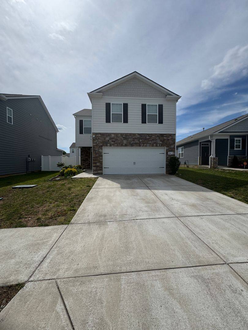 House for rent at 845 Long Leaf Rd, Lebanon, TN 37087