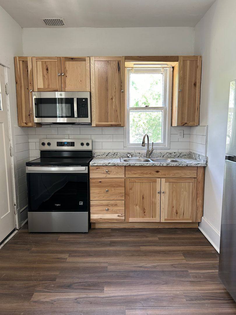 House for rent at 1944 S 11th St, Omaha, NE 68108