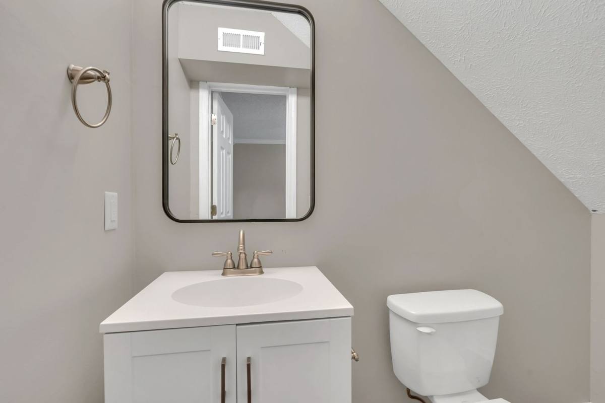 Townhouse for rent at 511 Nall Ave, Nashville, TN 37209