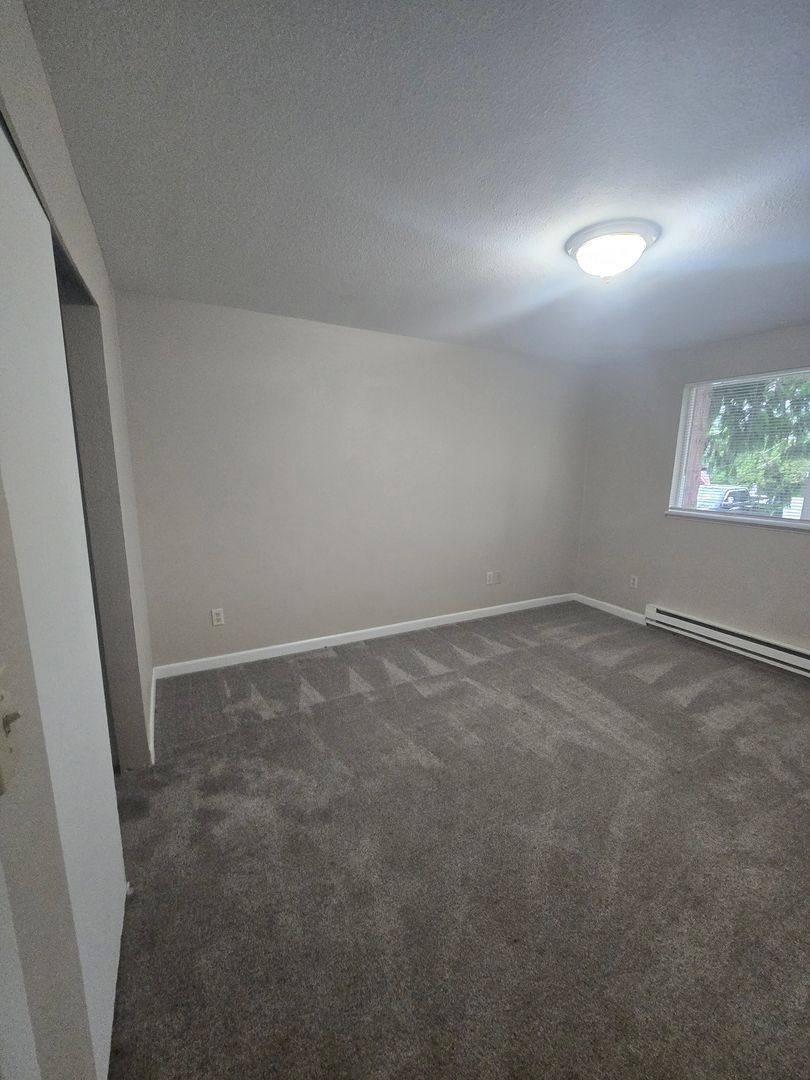 Apartment for rent at 7105 142nd Ave E, Sumner, WA 98390