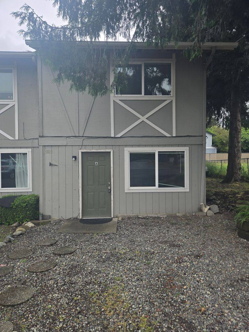 Apartment for rent at 7105 142nd Ave E, Sumner, WA 98390