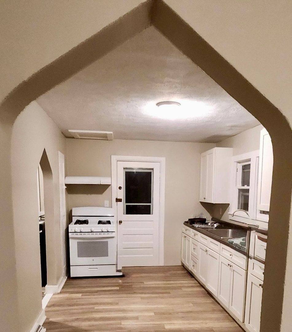 Apartment for rent at 19-21 Bartlett Ave, Cortland, NY 13045