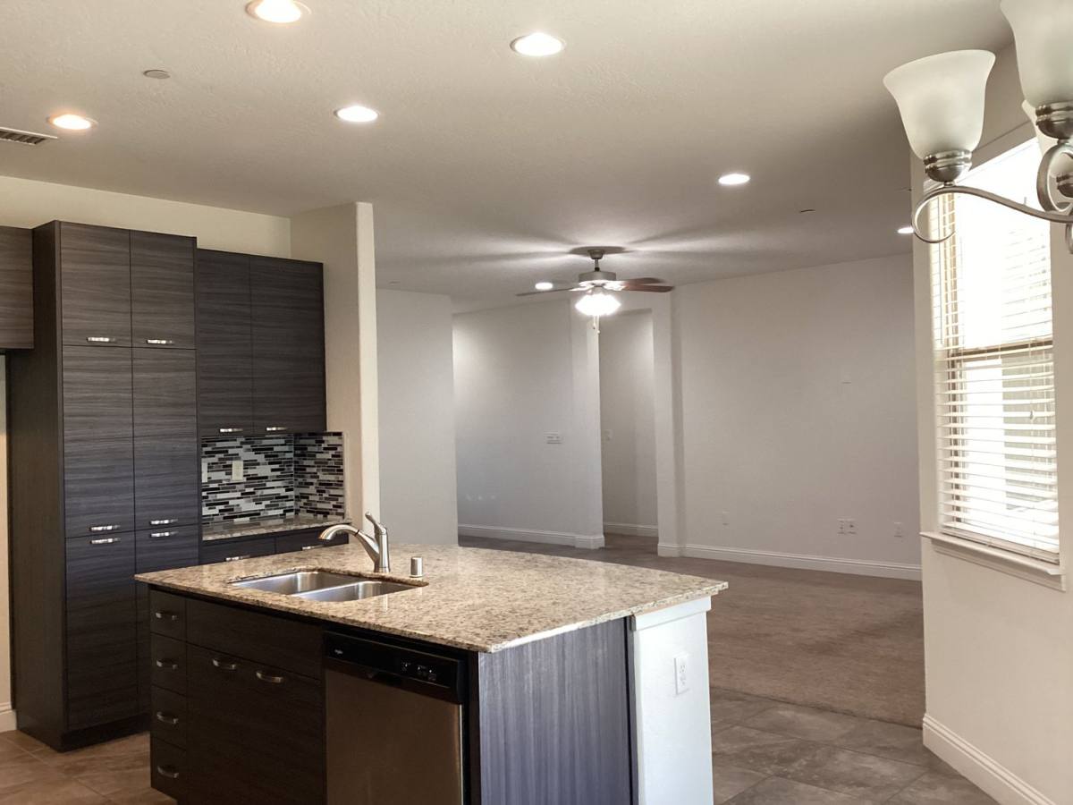 House for rent at 814 S Bliss Ave, Fresno, CA 93727