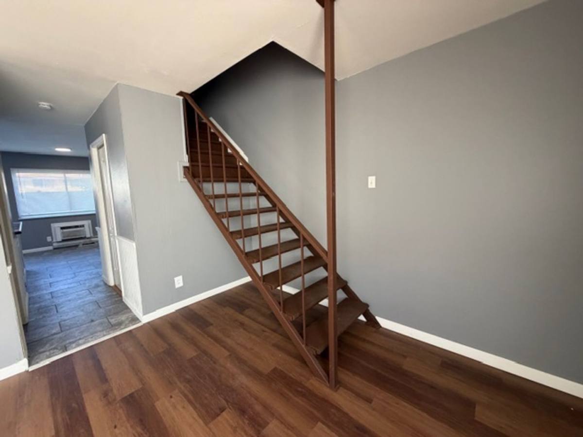 Townhouse for rent at 7326 Hazelcrest Dr, Hazelwood, MO 63042
