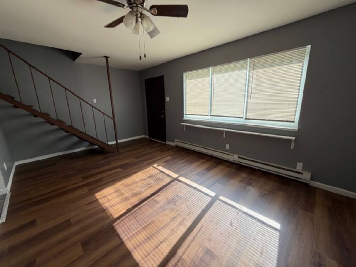 Townhouse for rent at 7326 Hazelcrest Dr, Hazelwood, MO 63042