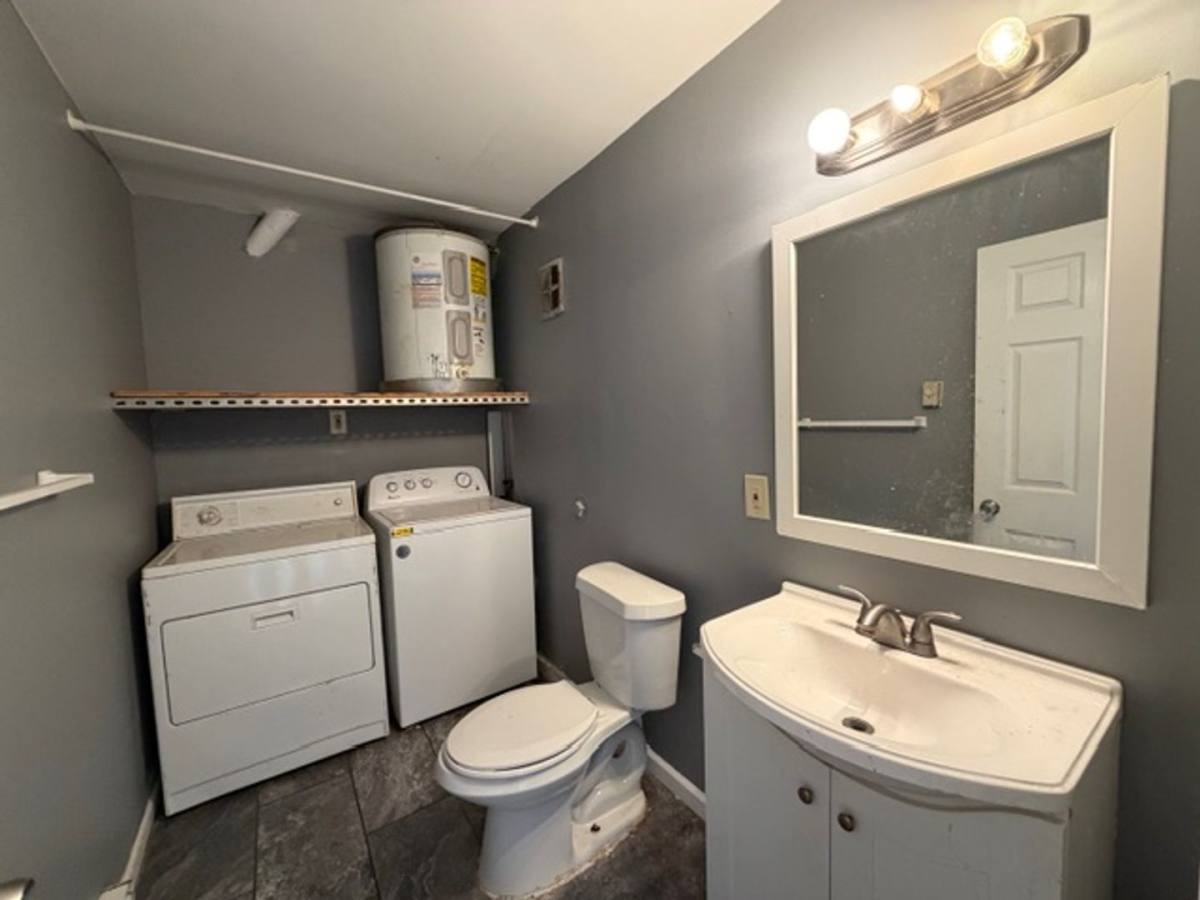Townhouse for rent at 7326 Hazelcrest Dr, Hazelwood, MO 63042