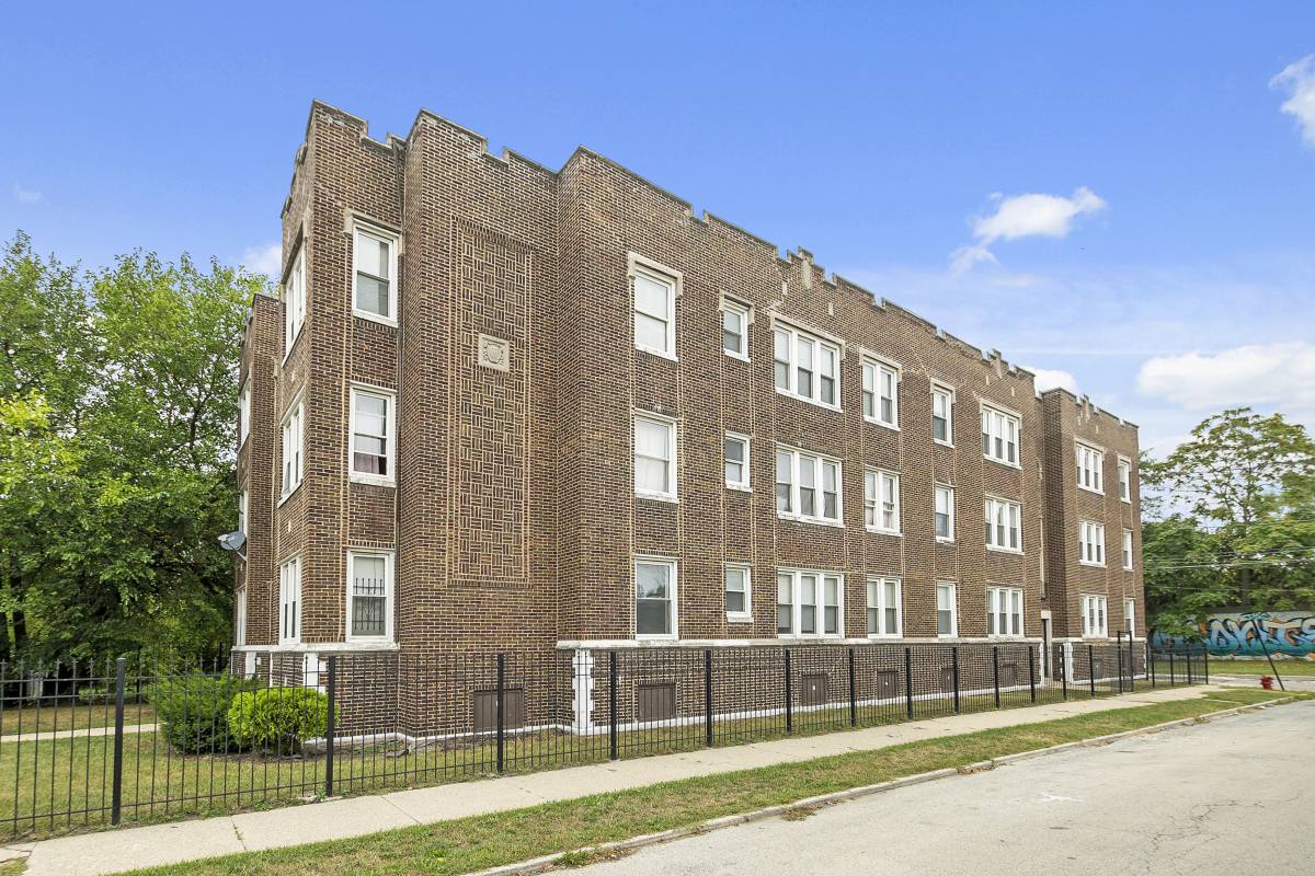 Apartment for rent at 7655-57 S Lowe Ave, Chicago, IL 60620
