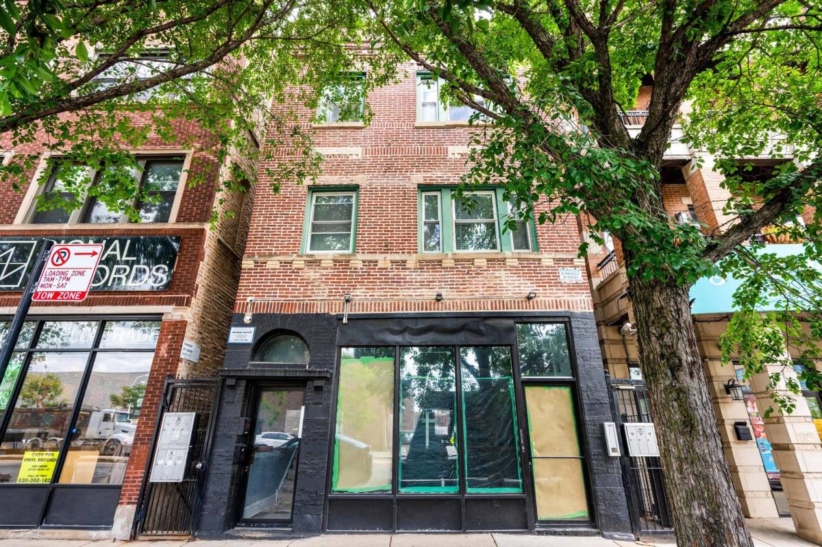 Apartment for rent at 1341 N Ashland, Chicago, IL 60622