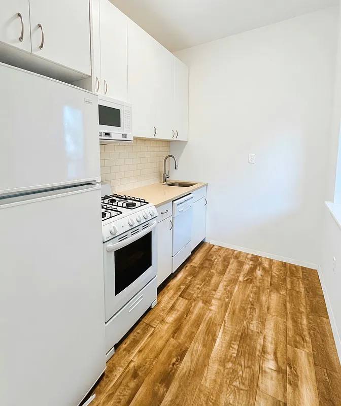 Apartment for rent at 951 Amsterdam Ave #2B, New York, NY 10025