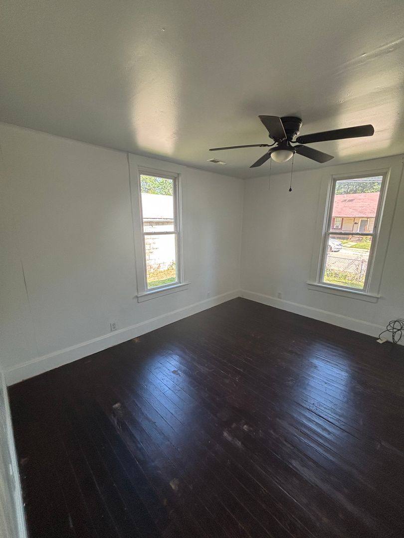 House for rent at 2159 N Main, Springfield, MO 65803