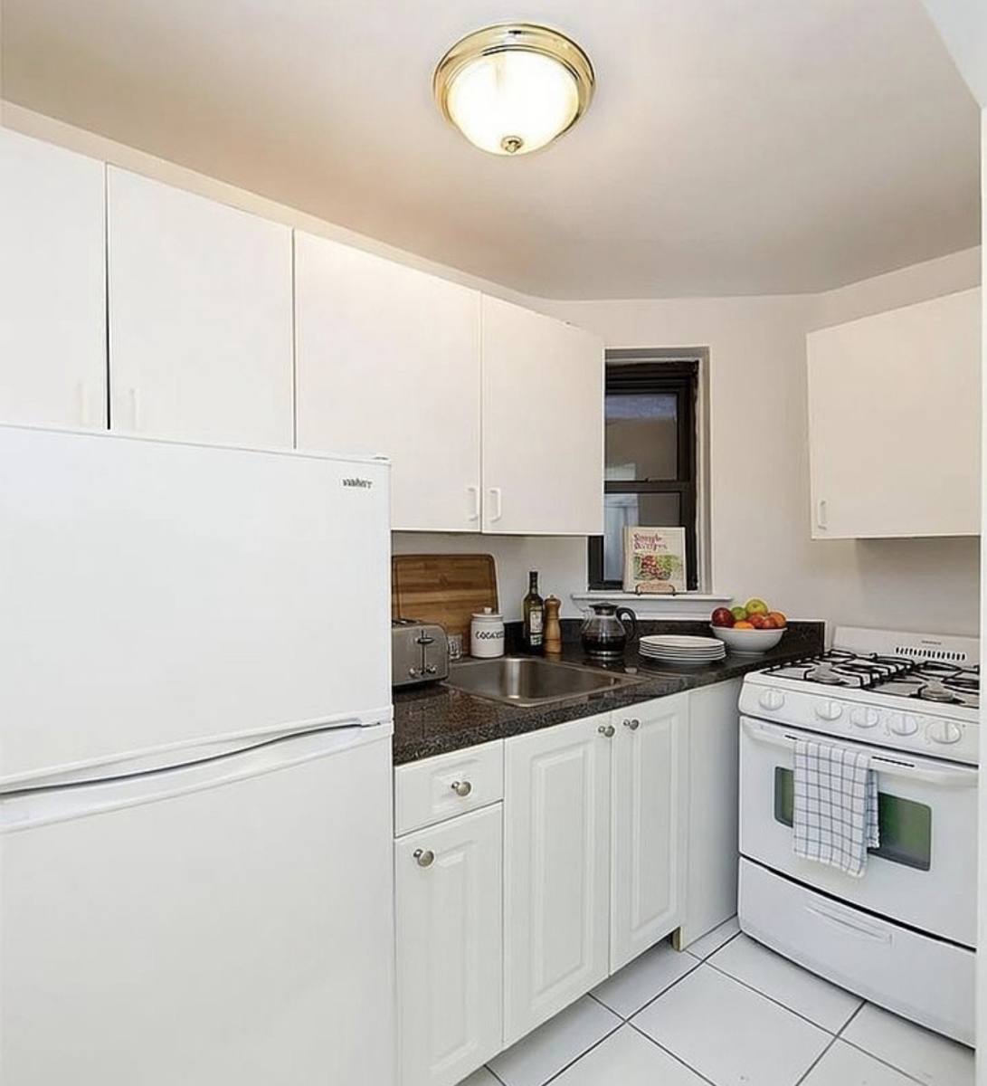 Apartment for rent at 342 E 55th St #6BB, New York, NY 10022