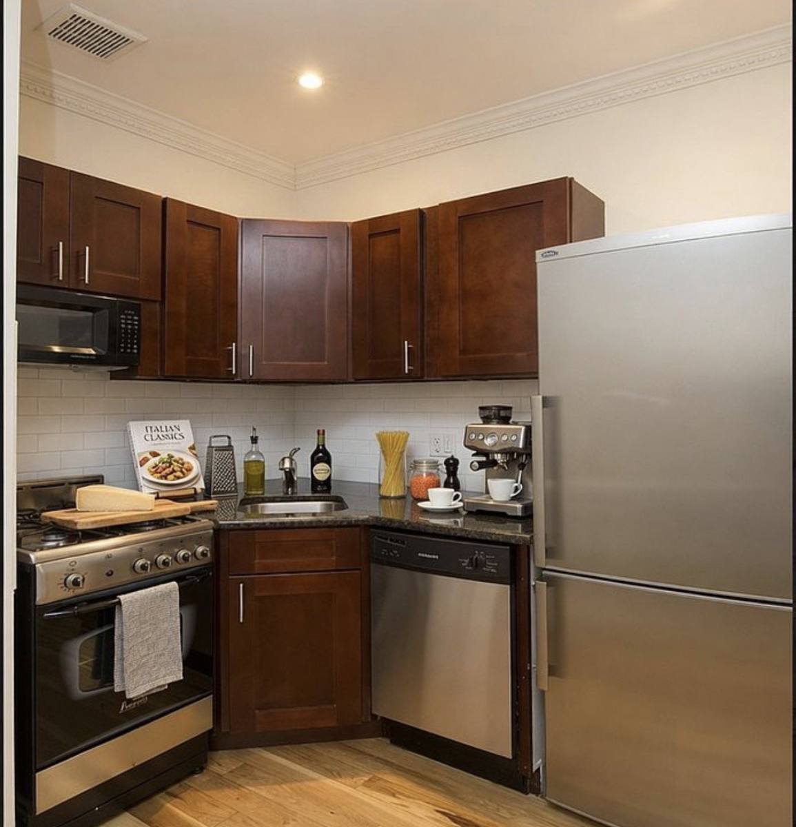 Apartment for rent at 340 E 61st St #1BB, New York, NY 10065