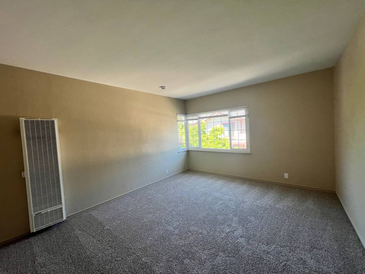 Apartment for rent at 382-392 Callan Ave, San Leandro, CA 94577
