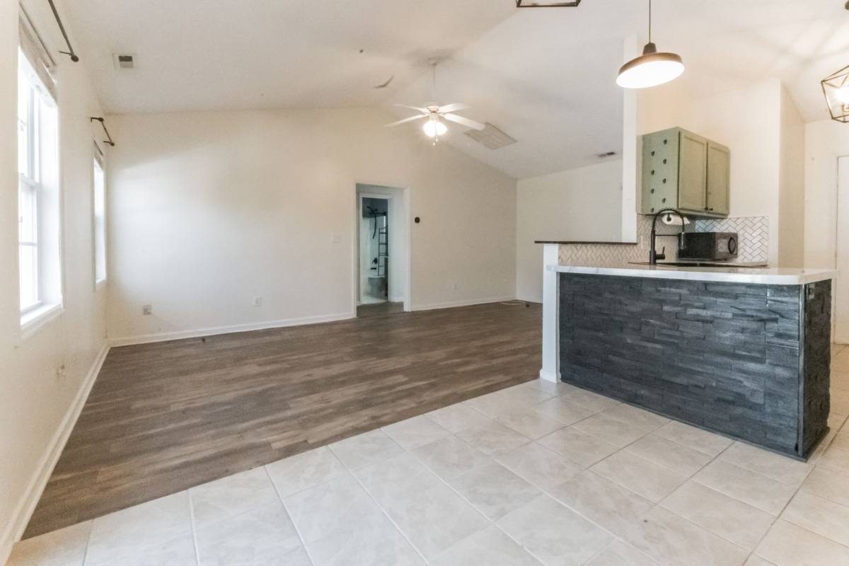 House for rent at 106 Waterfall Dr, Jacksonville, NC 28540