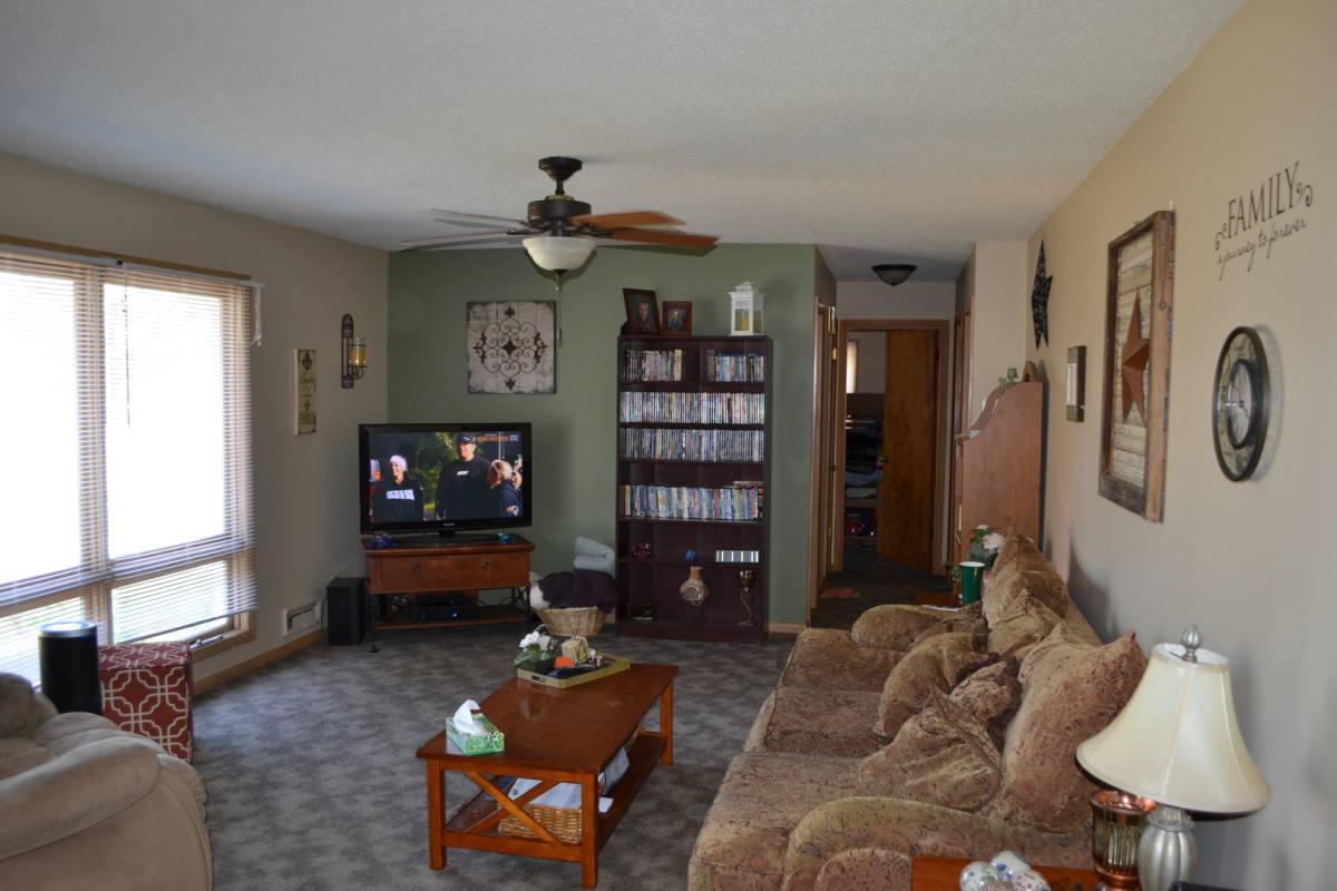 House for rent at 322 Webster St, Clay Center, KS 67432