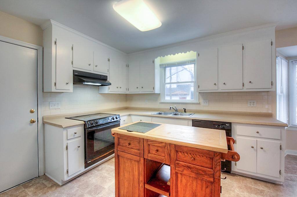 House for rent at 3002 Sagewood Rd, Midlothian, VA 23112