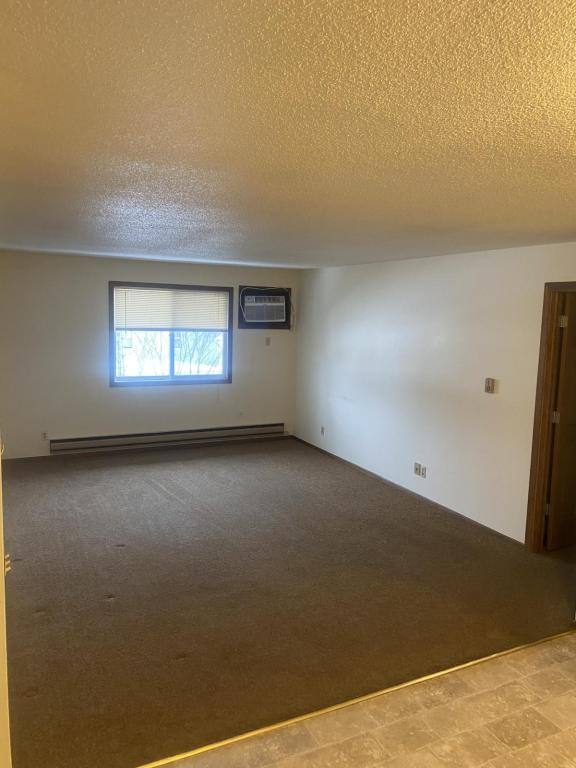 Apartment for rent at 1418 10th St S, La Crosse, WI 54601