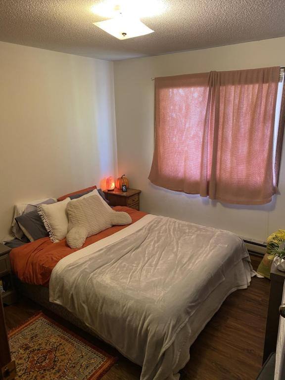Apartment for rent at 1418 10th St S, La Crosse, WI 54601