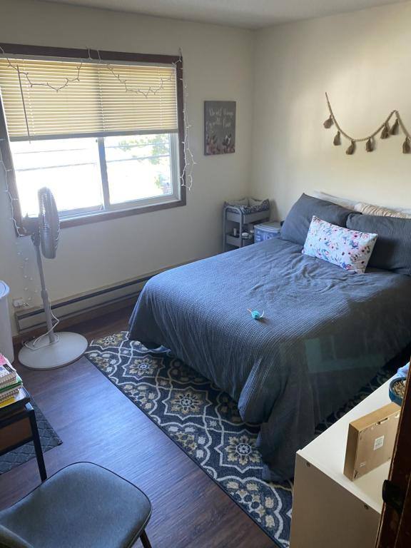 Apartment for rent at 1418 10th St S, La Crosse, WI 54601