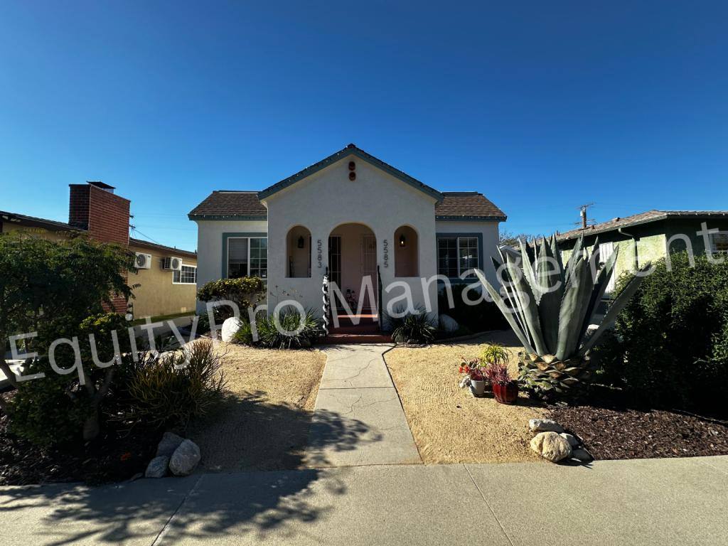 Apartment for rent at 5583 California Ave, Long Beach, CA 90805