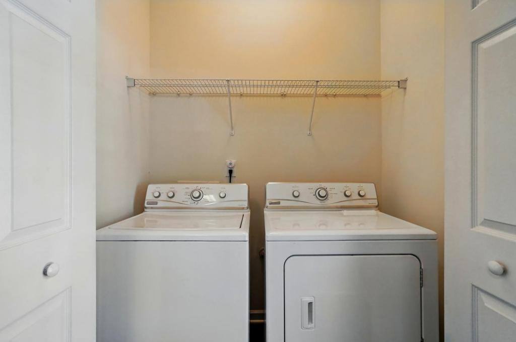 Townhouse for rent at 7420 Abigail Glen, Charlotte, NC 28212
