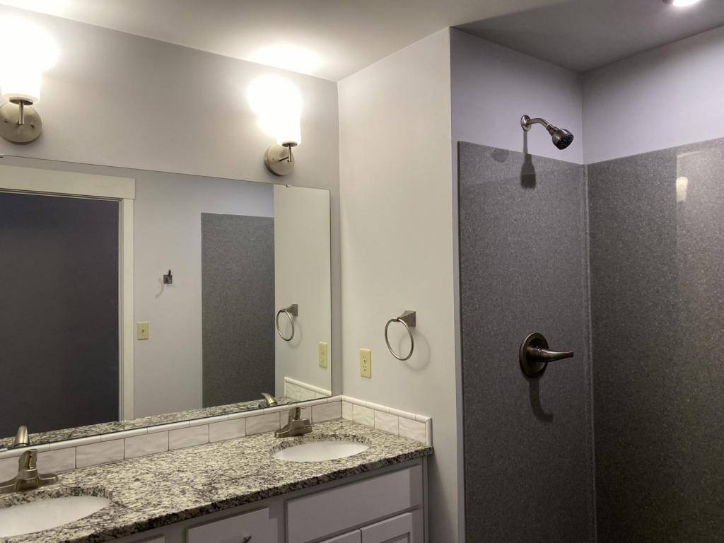 Apartment for rent at 101 N Kansas Ave #410, Topeka, KS 66603
