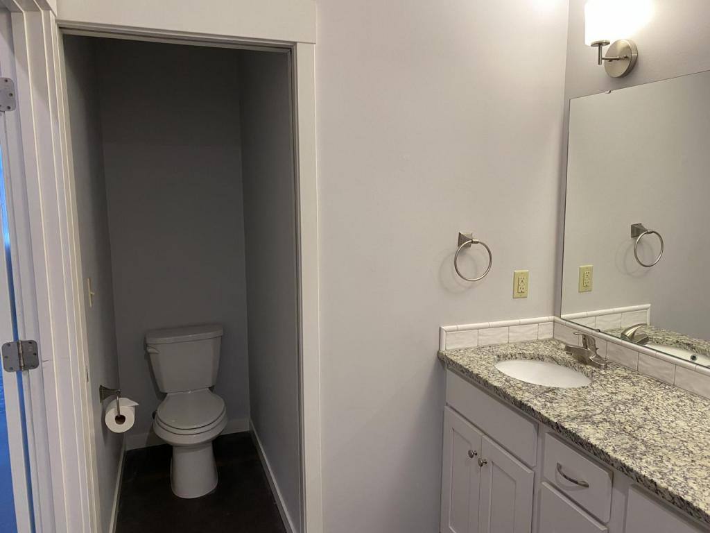 Apartment for rent at 101 N Kansas Ave #410, Topeka, KS 66603