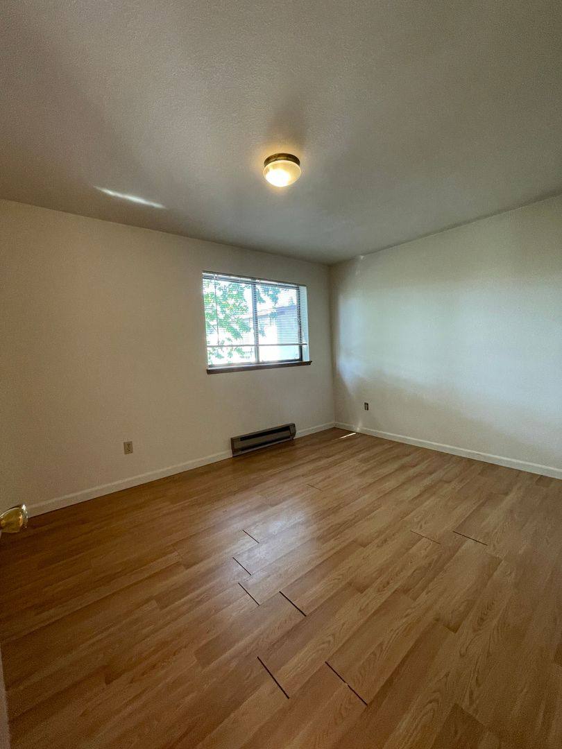 Apartment for rent at 4237 8th Ave NE, Seattle, WA 98105