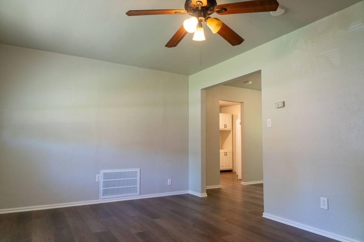House for rent at 1321 NE 39th St, Oklahoma City, OK 73111
