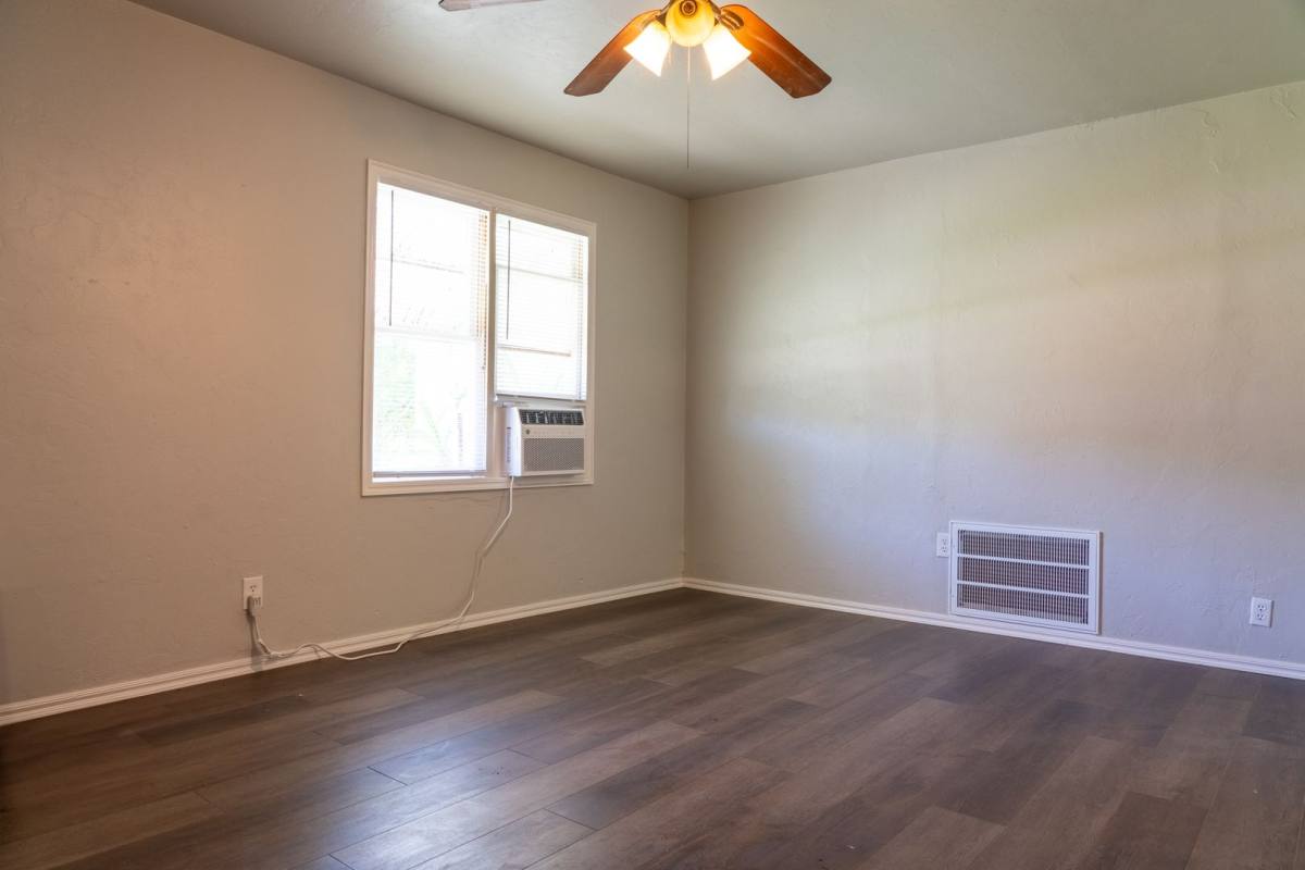 House for rent at 1321 NE 39th St, Oklahoma City, OK 73111