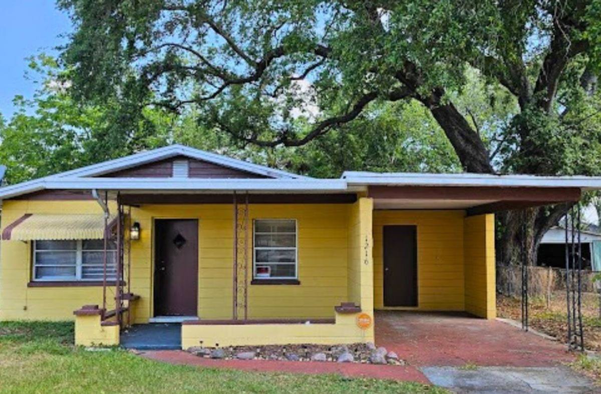House for rent at 1216 E Myrtle St, Lakeland, FL 33801