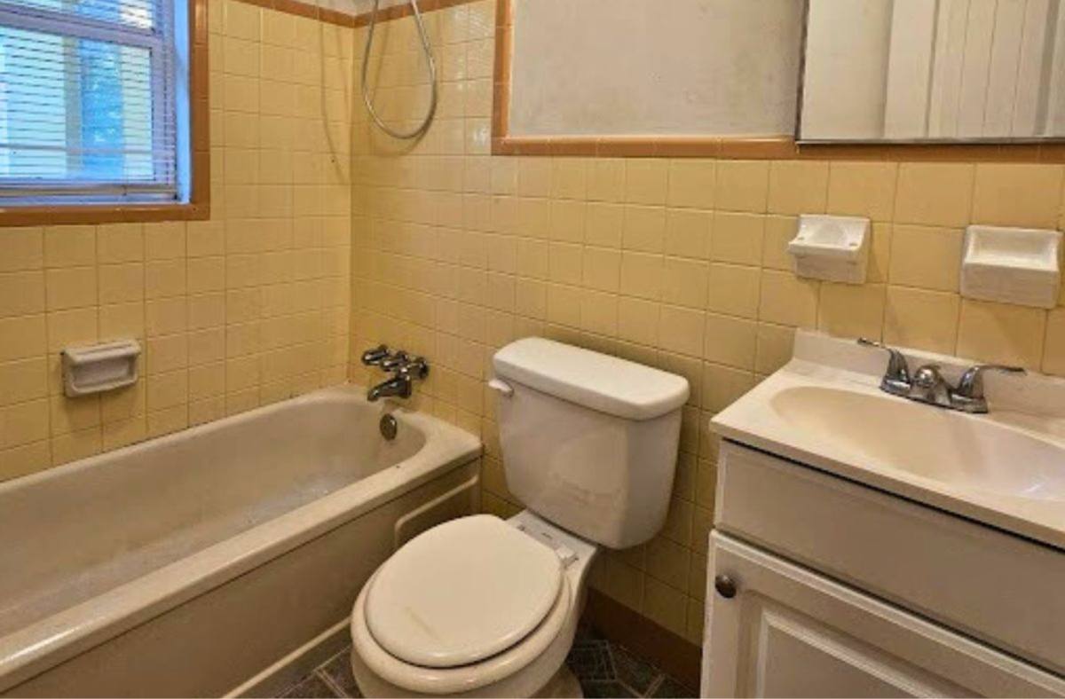 House for rent at 1216 E Myrtle St, Lakeland, FL 33801