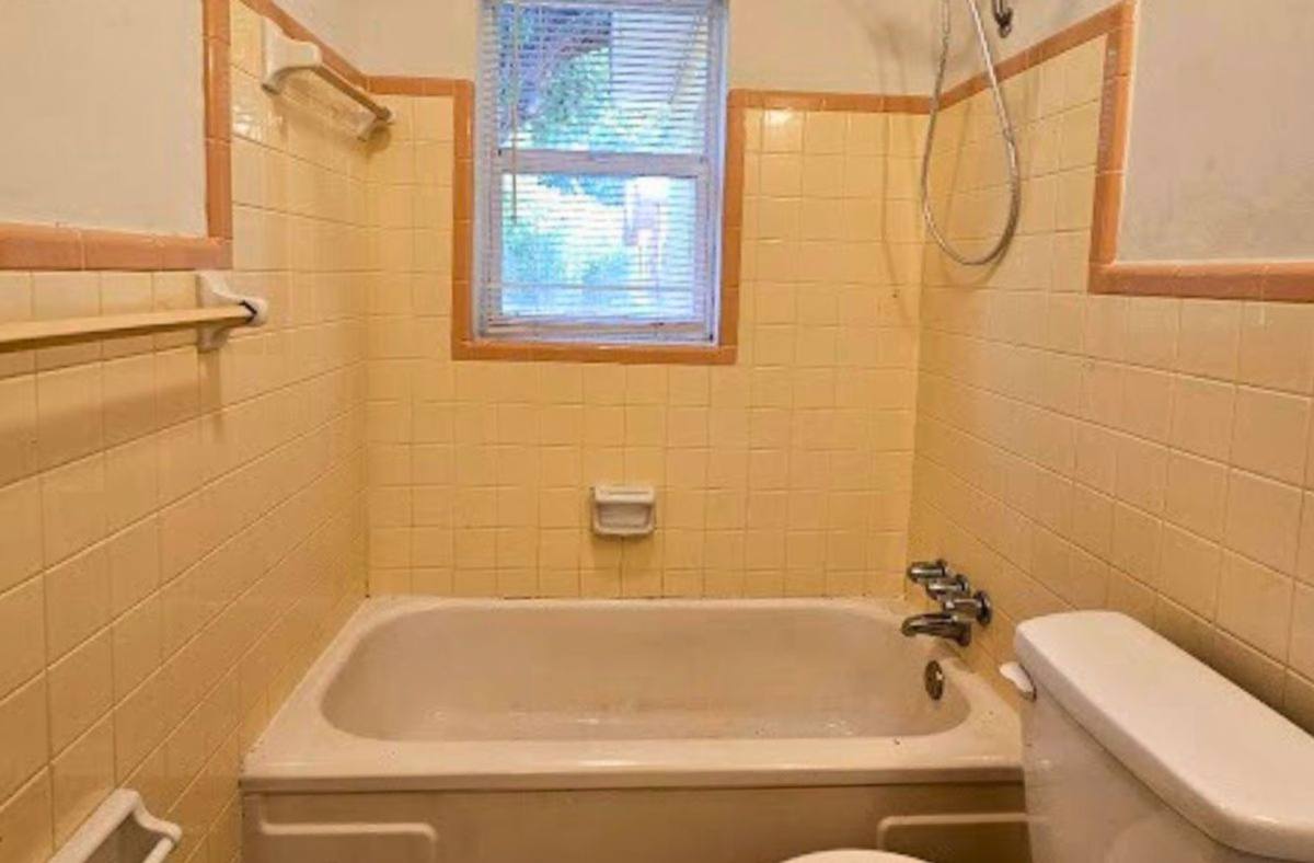 House for rent at 1216 E Myrtle St, Lakeland, FL 33801