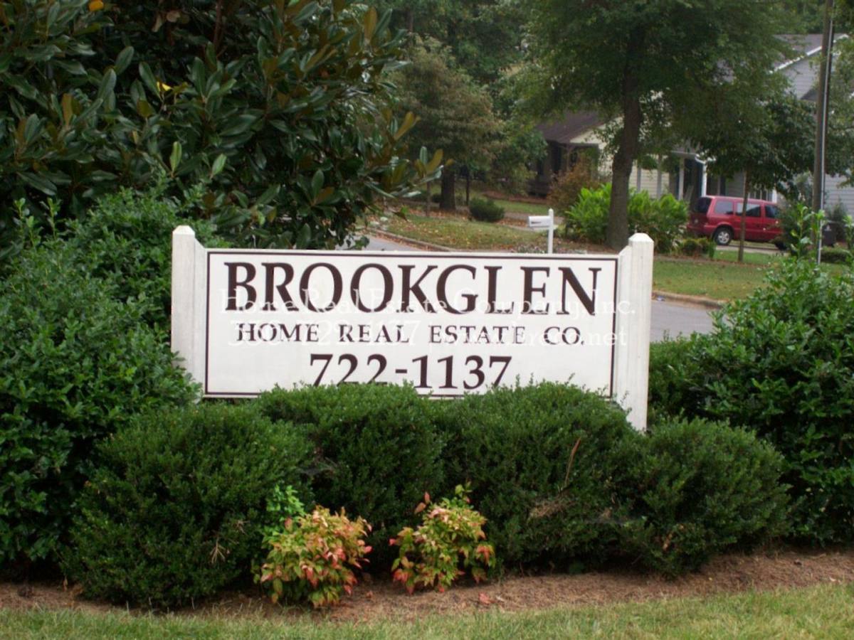 Townhouse for rent at 1453 Brookwood Dr, Winston Salem, NC 27106