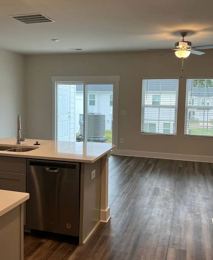 Townhouse for rent at 916 Yarn Way, Greer, SC 29651