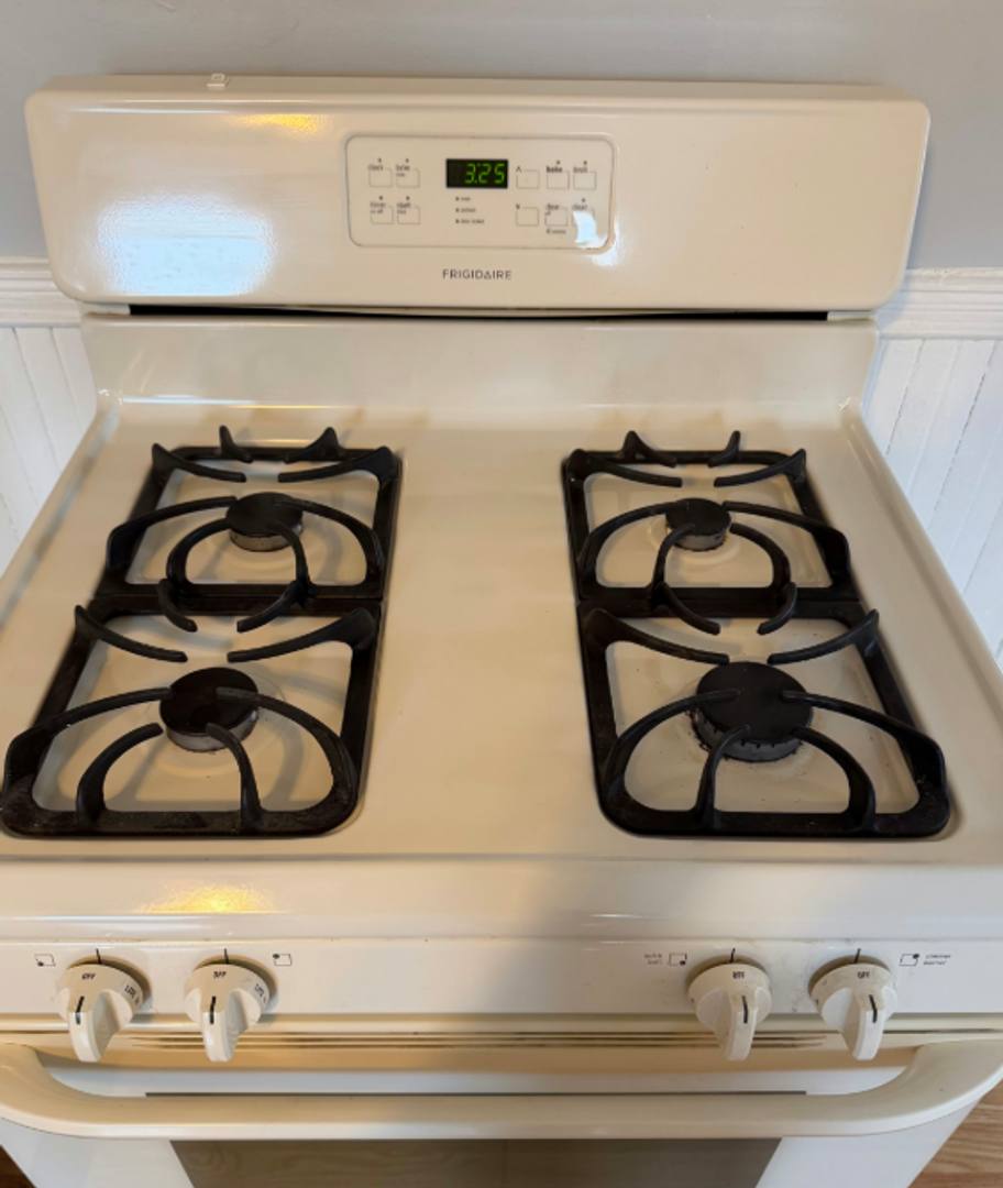 Apartment for rent at 15 Roma St, Bristol, RI 02809