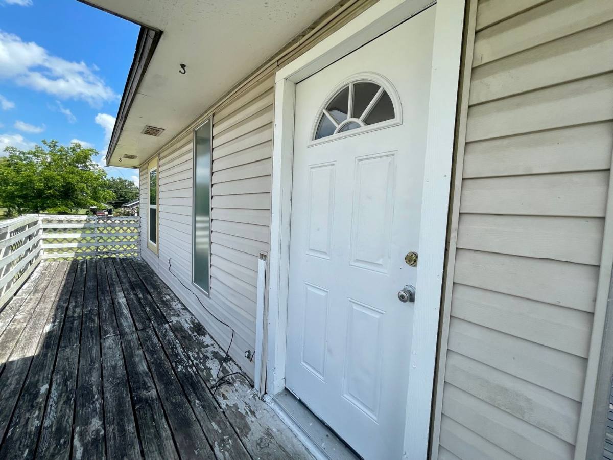 Apartment for rent at 531 S 28th St, Nederland, TX 77627