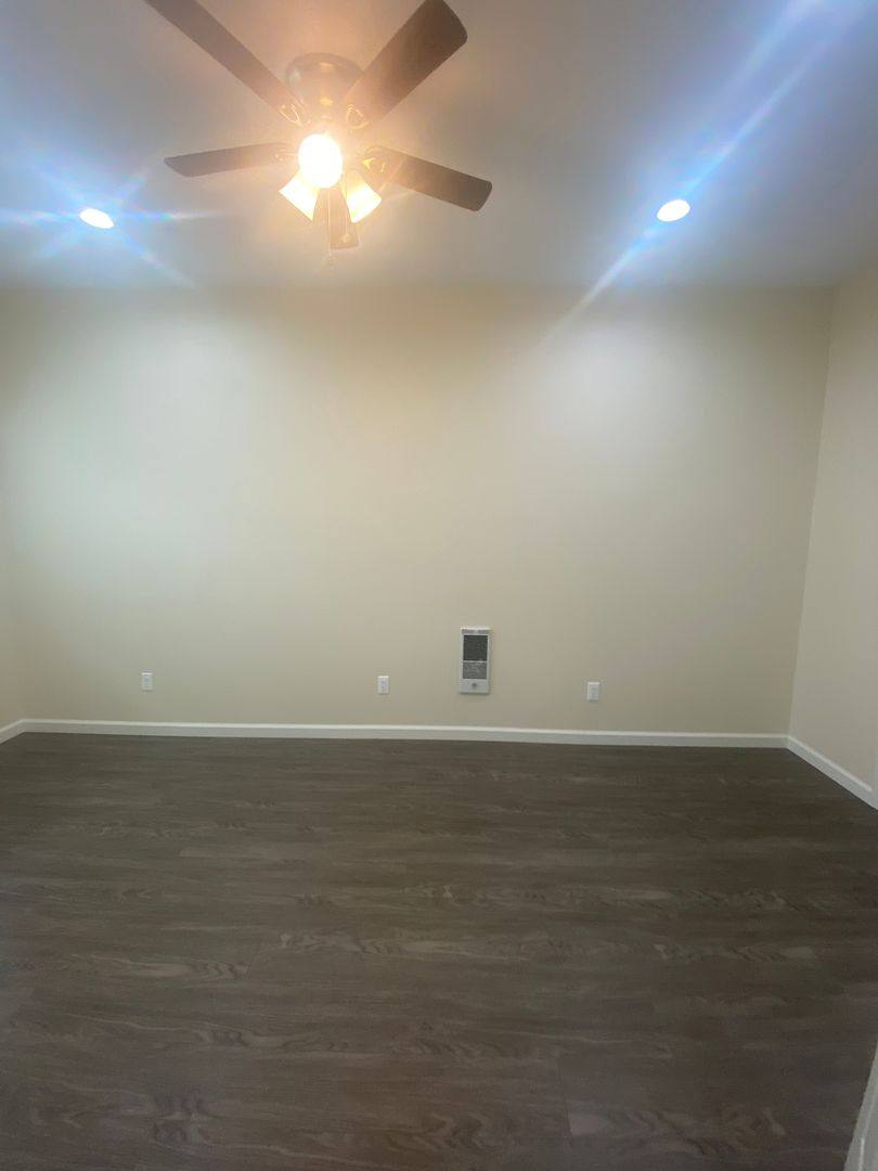 Apartment for rent at 1431 Cedar Ave, Long Beach, CA 90813