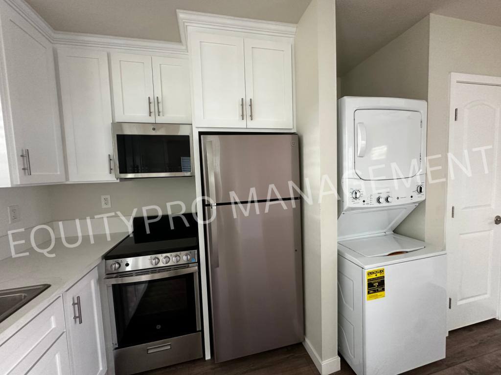 Apartment for rent at 14318 Dittmar Dr, Whittier, CA 90605
