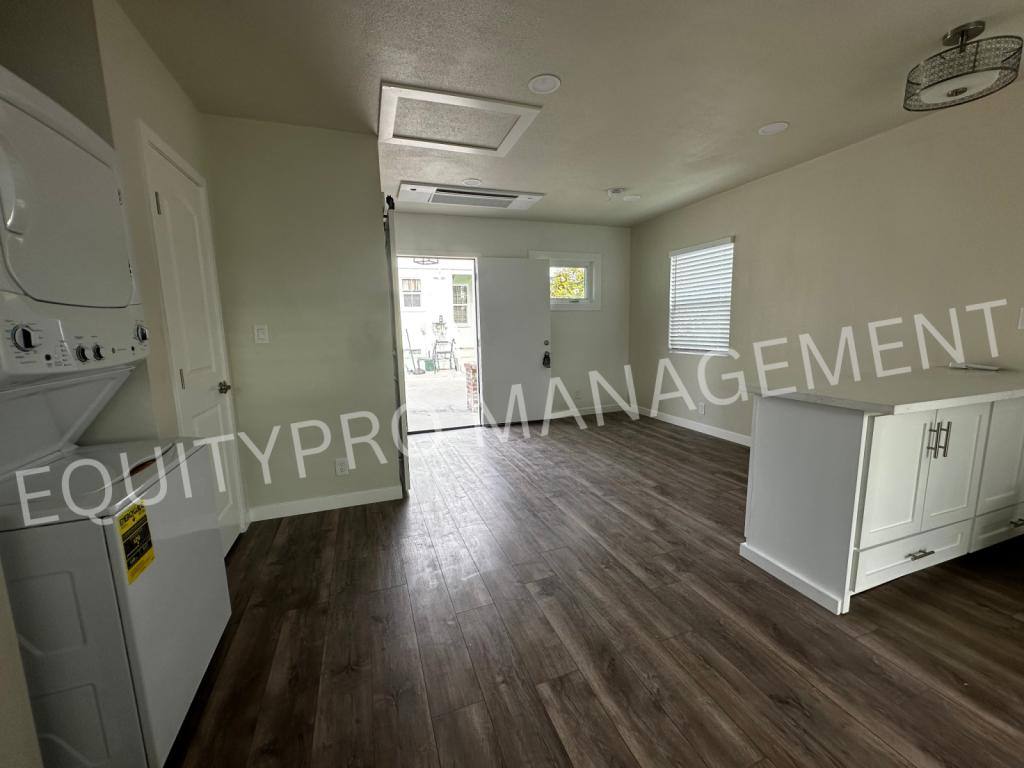Apartment for rent at 14318 Dittmar Dr, Whittier, CA 90605