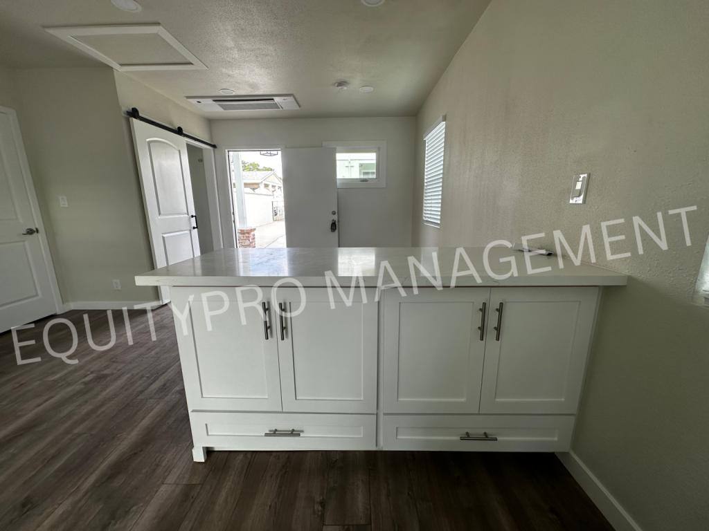 Apartment for rent at 14318 Dittmar Dr, Whittier, CA 90605