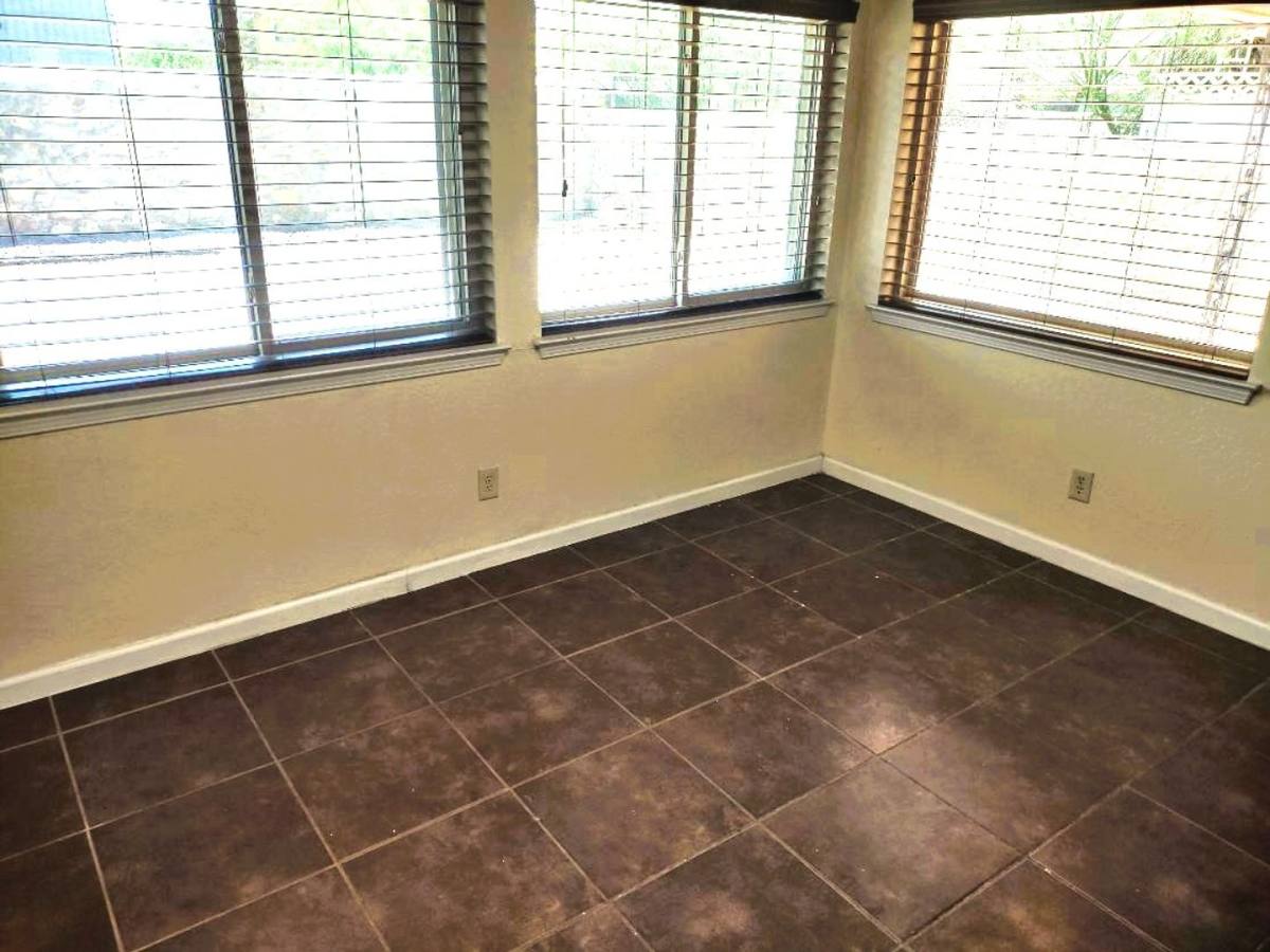 Townhouse for rent at 1913 Bobby Jones Dr, El Paso, TX 79936