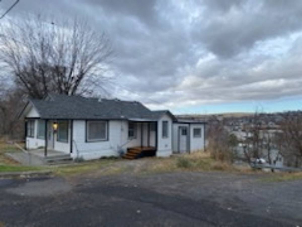 301 SW Isaac, Pendleton, OR 97801 - House for Rent - Image 3