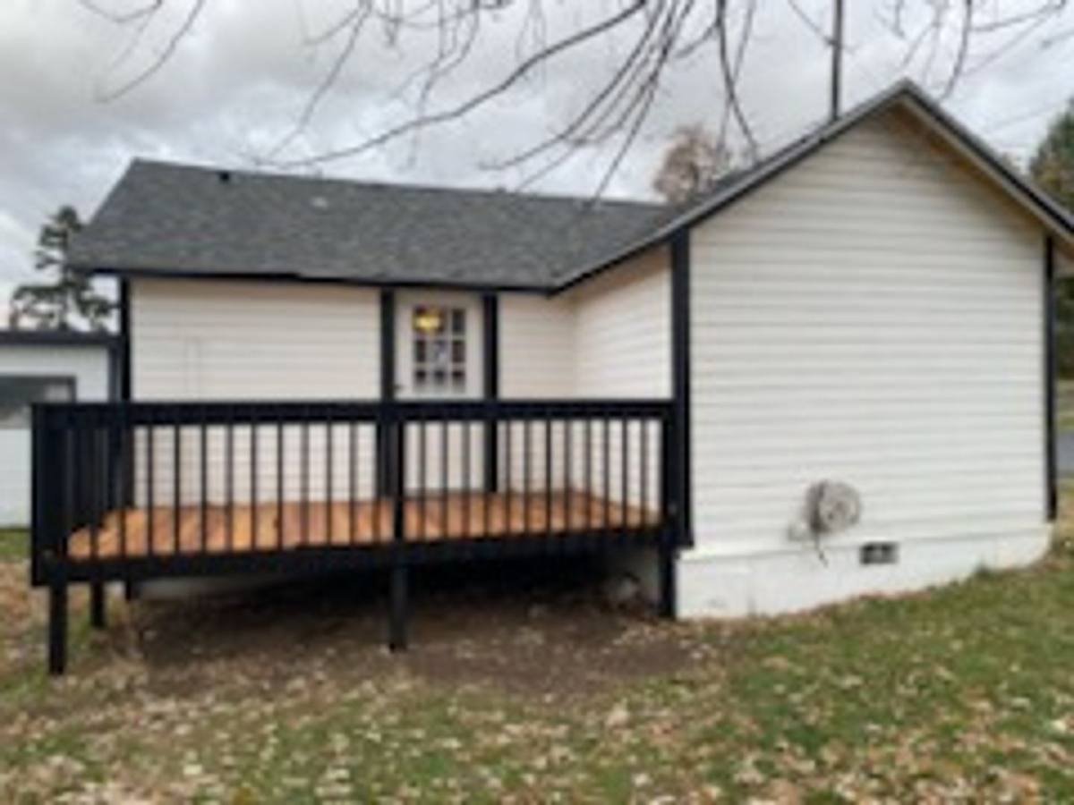 301 SW Isaac, Pendleton, OR 97801 - House for Rent - Image 4