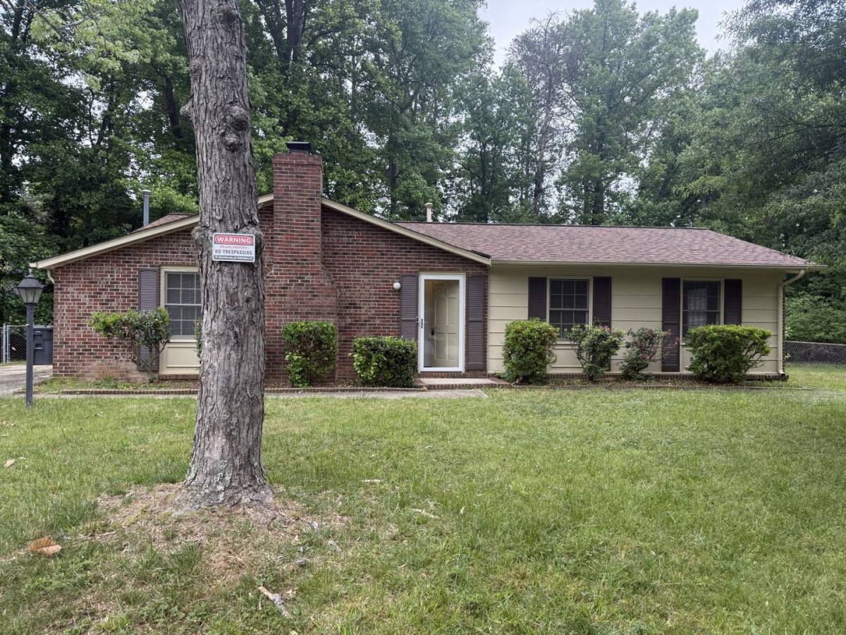 House for rent at 1 Winterton Court, Greensboro, NC 27455