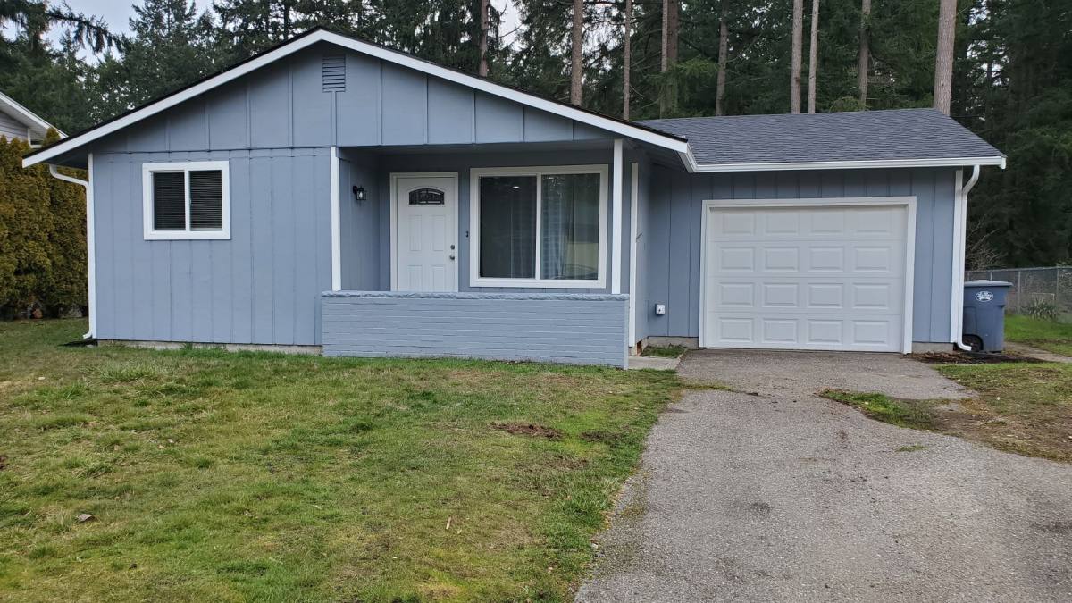 House for rent at 15417 25th Ave E, Tacoma, WA 98445